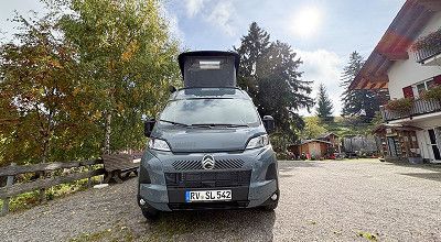 Sunlight Campervan Cliff 540 V Vanlife von vorne gesehen