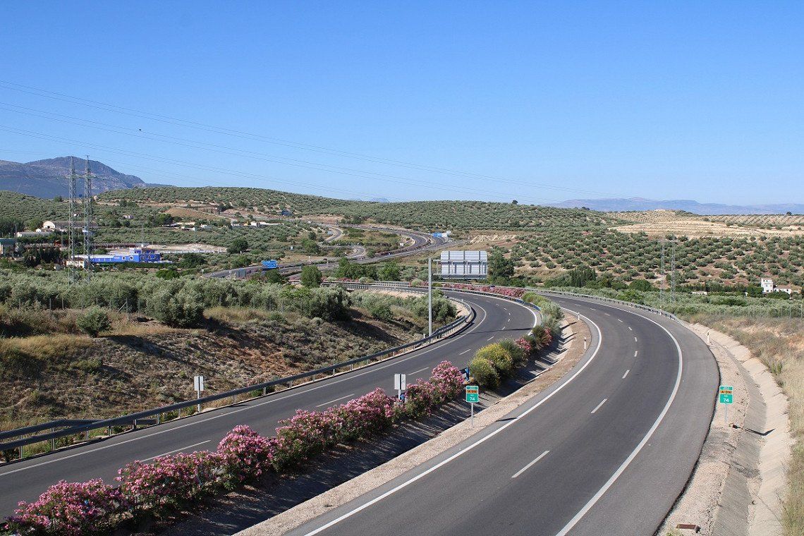 Autobahn A44 in Andalusien, Spanien