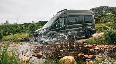 Sunlight Campervan Cliff 4x4 Greentrek in unwegsamem Gelände