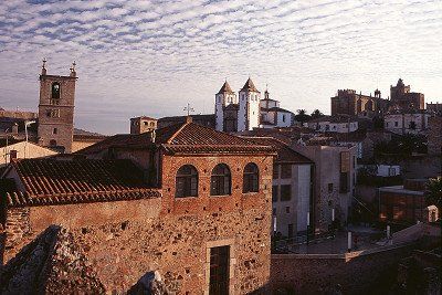 Kirchen und historische Gebäude der Altstadt von Caceres