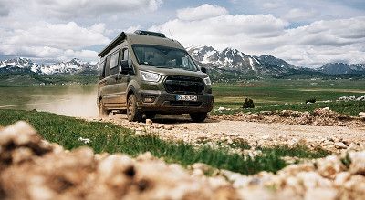 Sunlight Campervan Ibex 603D in unwegsamem Gelände