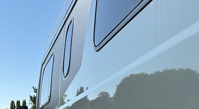 Rahmenfesnter des Sunlight Campervans Cliff X 600 von aussen