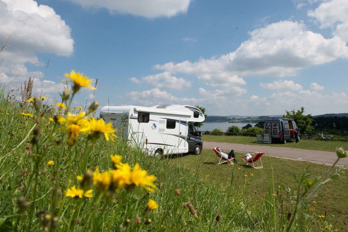 RV pitches at Igelsbachsee Lake in Bavaria