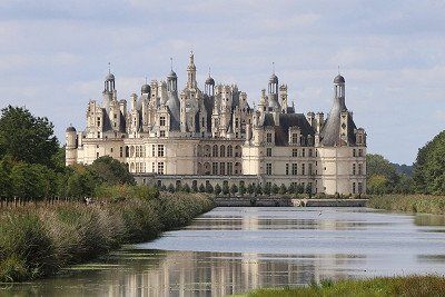 Schloss Chambord im Loiretal mit außergewöhnlicher Dacharchitektur, Frankreich