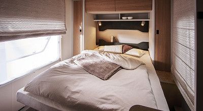 Queensbett im Buerstner Wohnwagen B66 485 TS