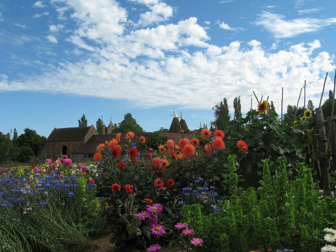 Sommerblumen in den Gärten von Sissinghurst, Kent