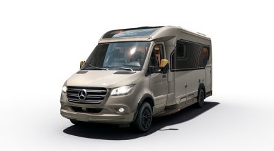 Bürstner Wohnmobil Signature auf Mercedes Chassis von aussen vorne gesehen