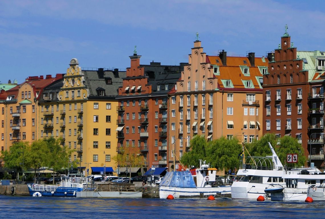 Stockholm Fassaden Boote am Strandvaegen