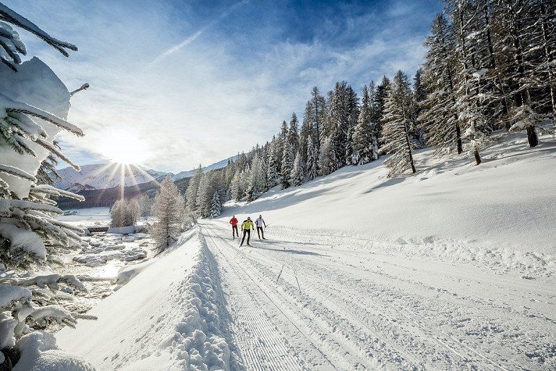 Tips for cross-country skiing in Switzerland