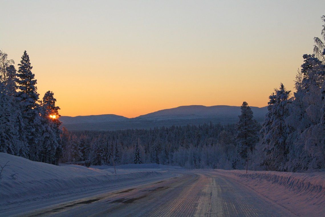 A snowy road in Pyhä-Luosto National Park in Northern Finland