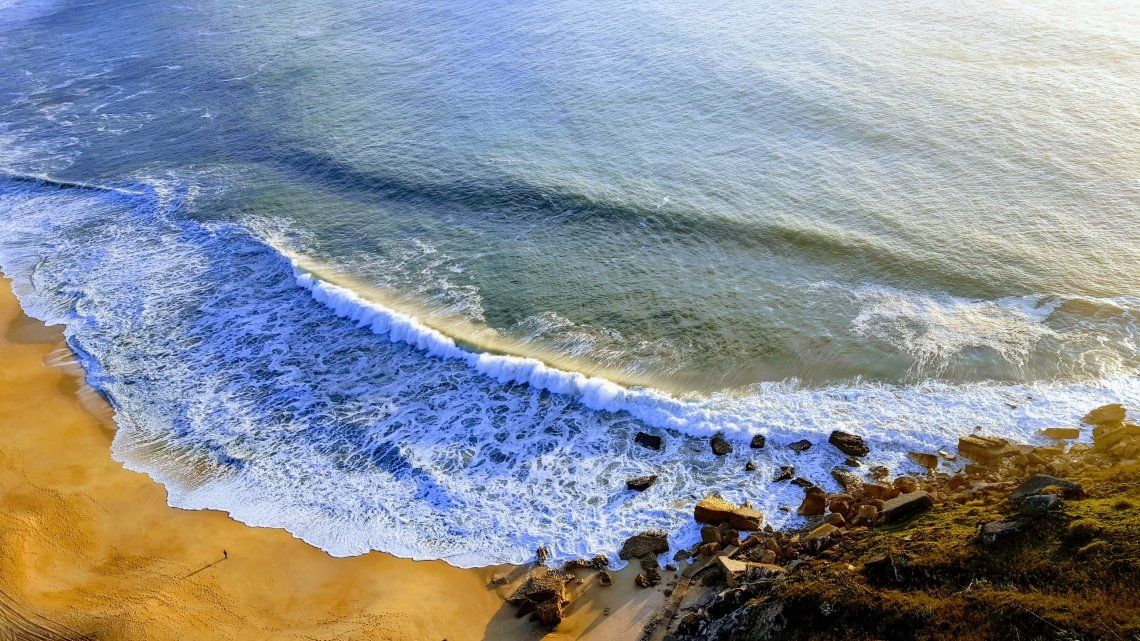 Rugged coastline in Nazaré