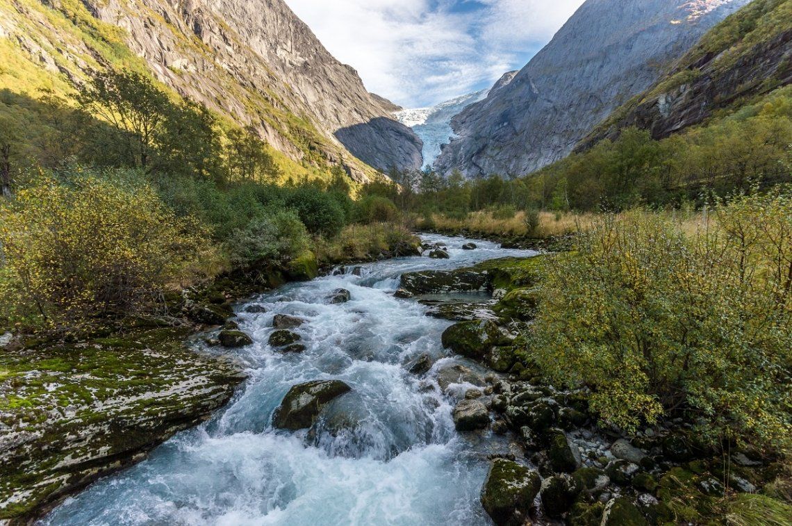 blick auf den Gletscher Briksdalsbreen, Norwegen