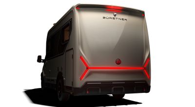 Bürstner Wohnmobil Signature auf Mercedes Chassis von aussen hinten gesehen