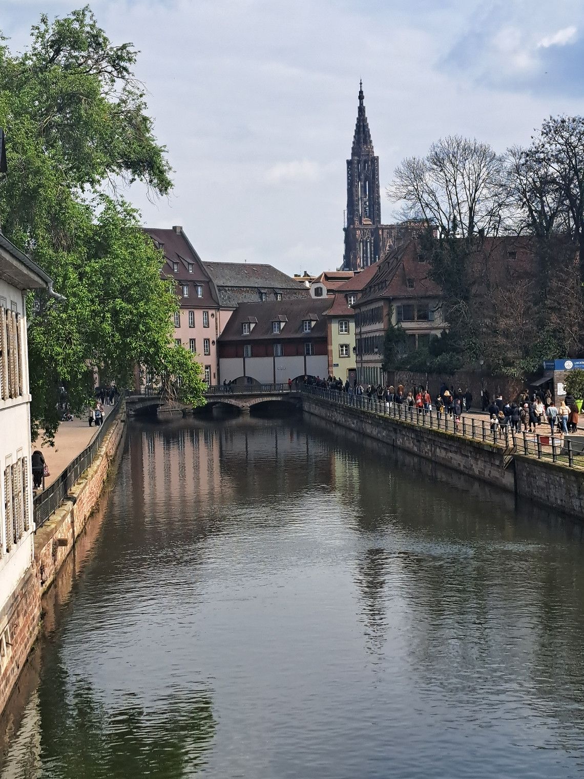 Colmar - Route des Vins d'Alsace Straatsburg - Pasen 2023