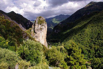 Gruener Nationalpark Pollino in Kalabrien