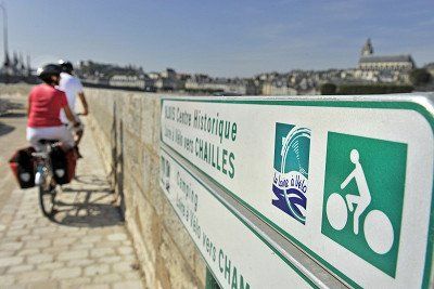 Bicycle signposts on the Loire near Blois