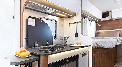 Indirektes LED-Beleuchtungssystem im Laika Wohnmobil Ecovip Titanio 