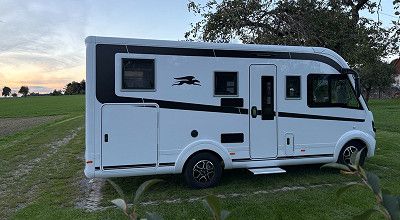 Laika Wohnmobil Ecovip H 2109 von aussen rechte Seite
