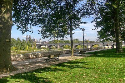 Brug over de Loire in Orléans, Frankrijk