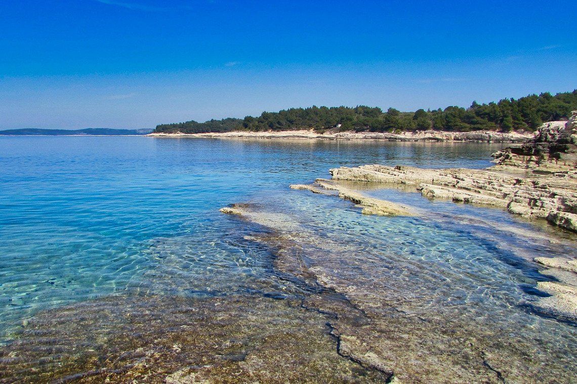 Kilometres of rocky coastline and bays in Istria